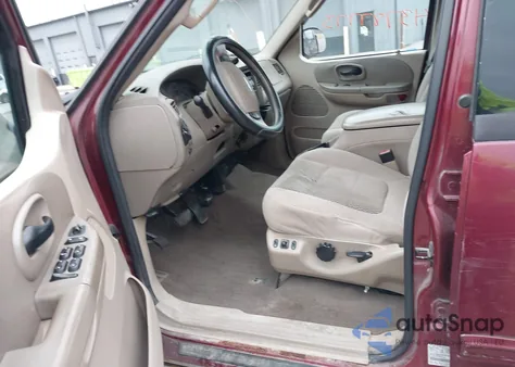 2003 Ford F-150 Lariat/Xlt из США, поврежденный, VIN 1FTRW08L93KA84204